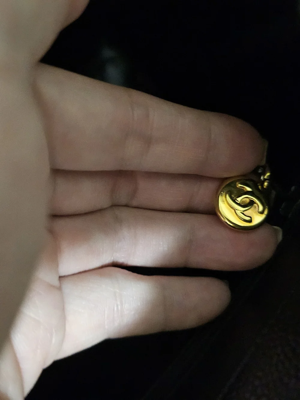 CHANEL authentic timeless